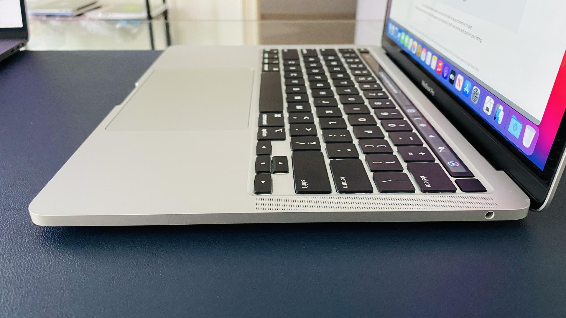 MacBook Pro 2020 Silver 13 inch Apple M1/8GB/256GB