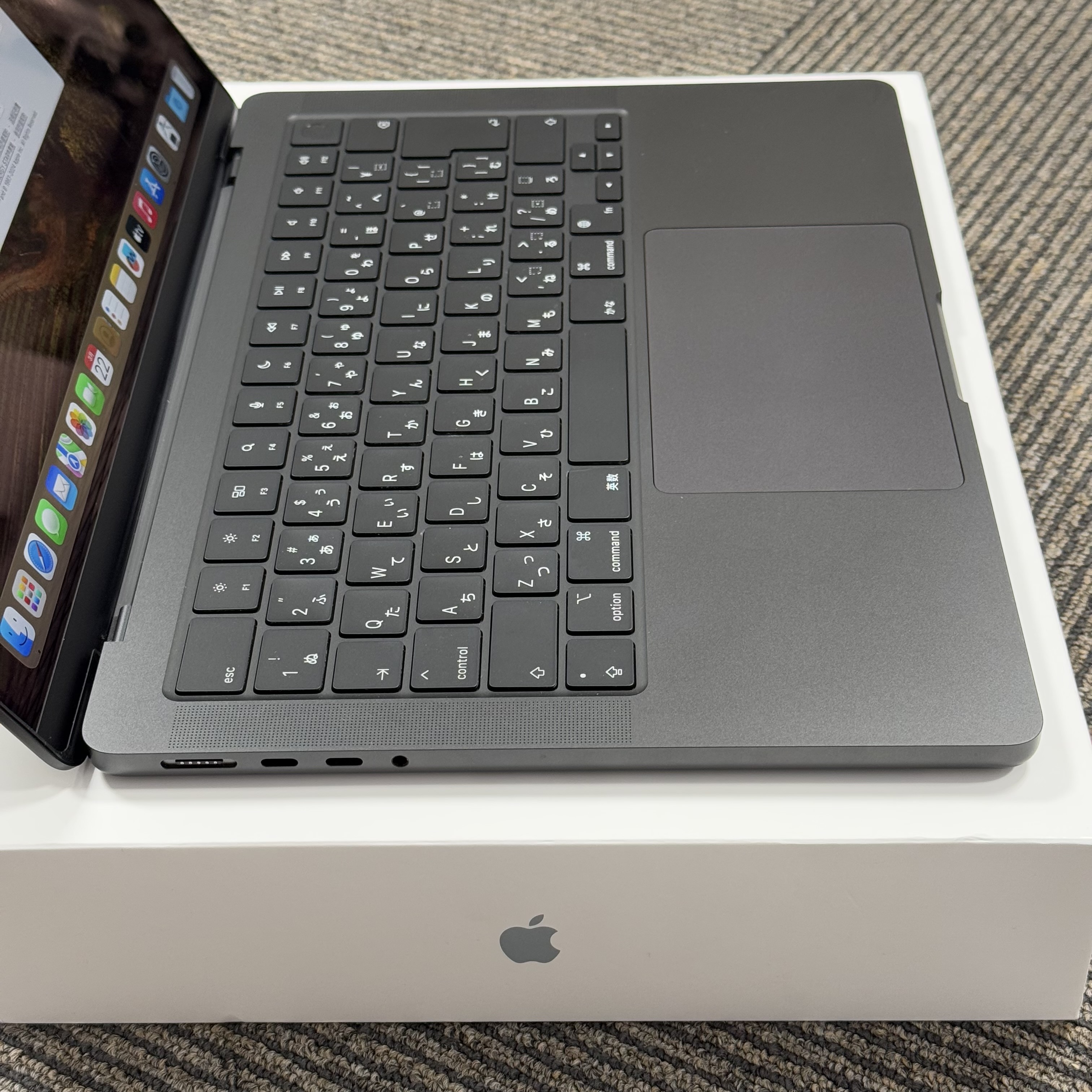 MacBook Pro 14-inch 2023 M3 Pro RAM 36GB/SSD 2TB MacBook Pro 14-inch 2023 M3 Pro RAM 36GB/SSD 2TB