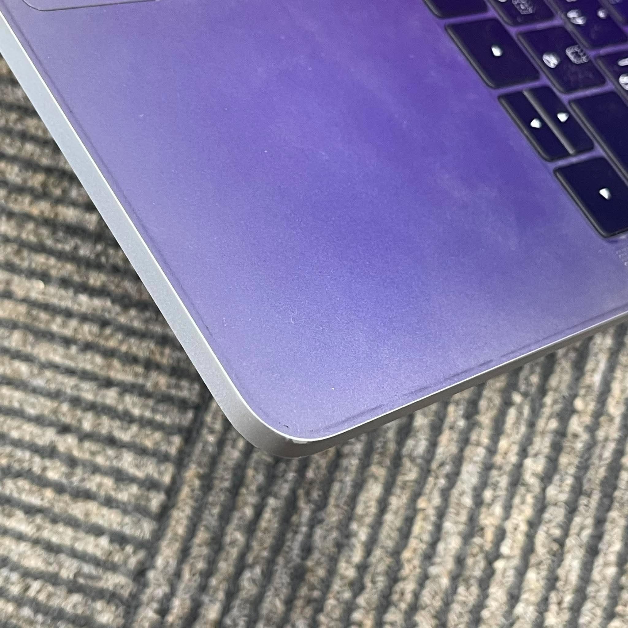 MacBook Pro 13-inch 2017 Intel Core i5/RAM 8GB/SSD 128GB MacBook Pro 13-inch 2017 Intel Core i5/RAM 8GB/SSD 128GB