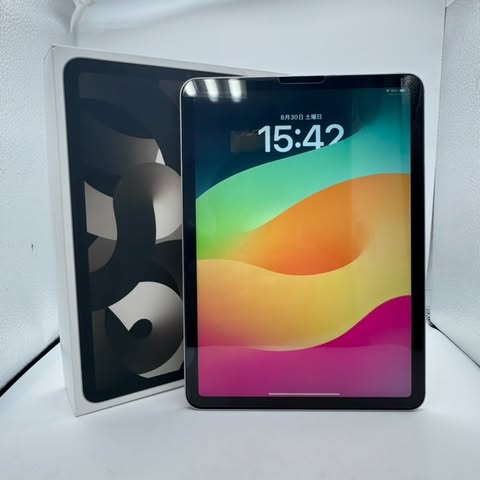 iPad Air 5 10.9-inch 2022 256GB Starlight SIM FREE iPad Air 5 10.9-inch 2022 256GB Starlight SIM FREE