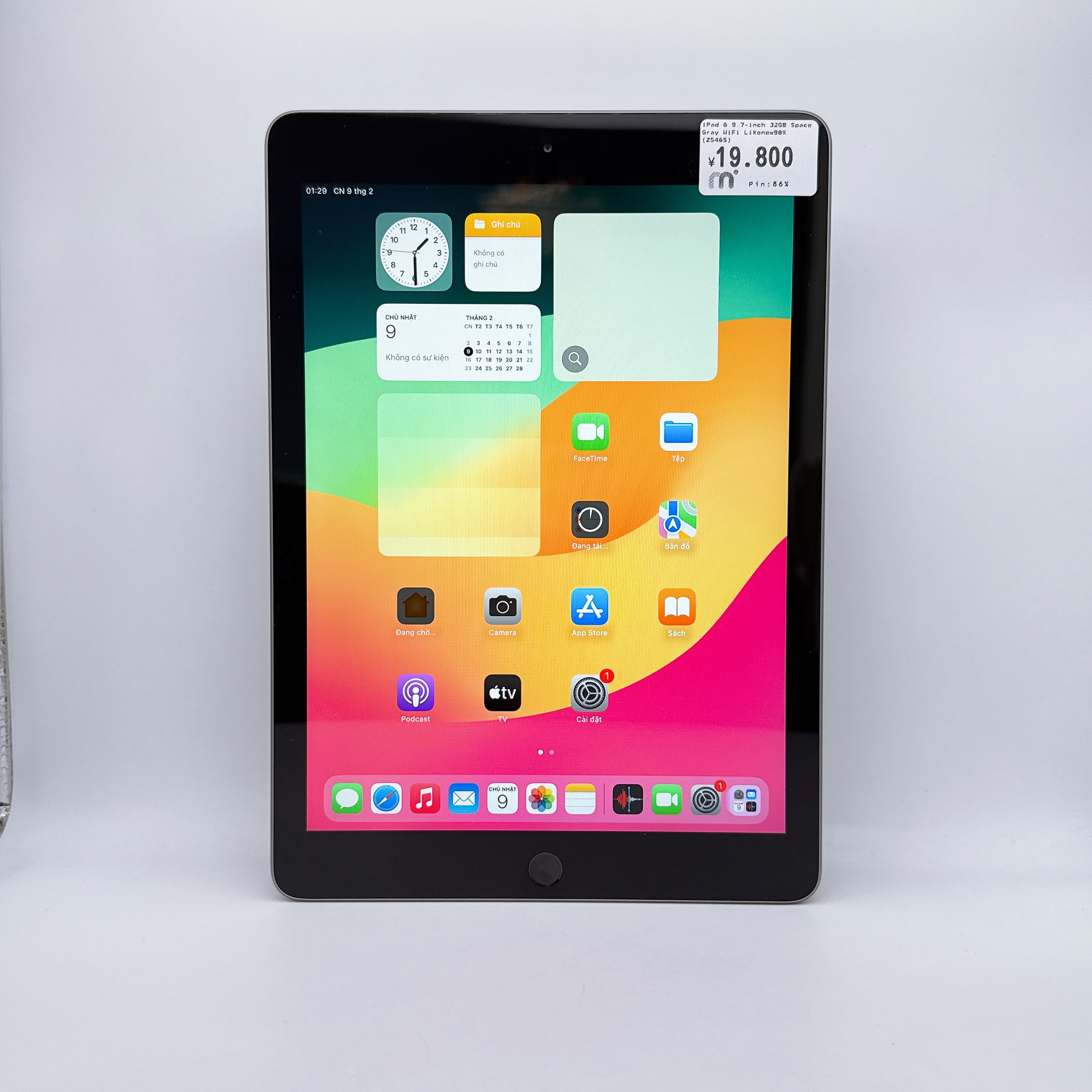 thumbnail image 2 of Apple IPad 6 9.7 (2018) 32GB Space Gray – Wi-Fi + Cellular LTE – Grade D (Used) 2 of 4