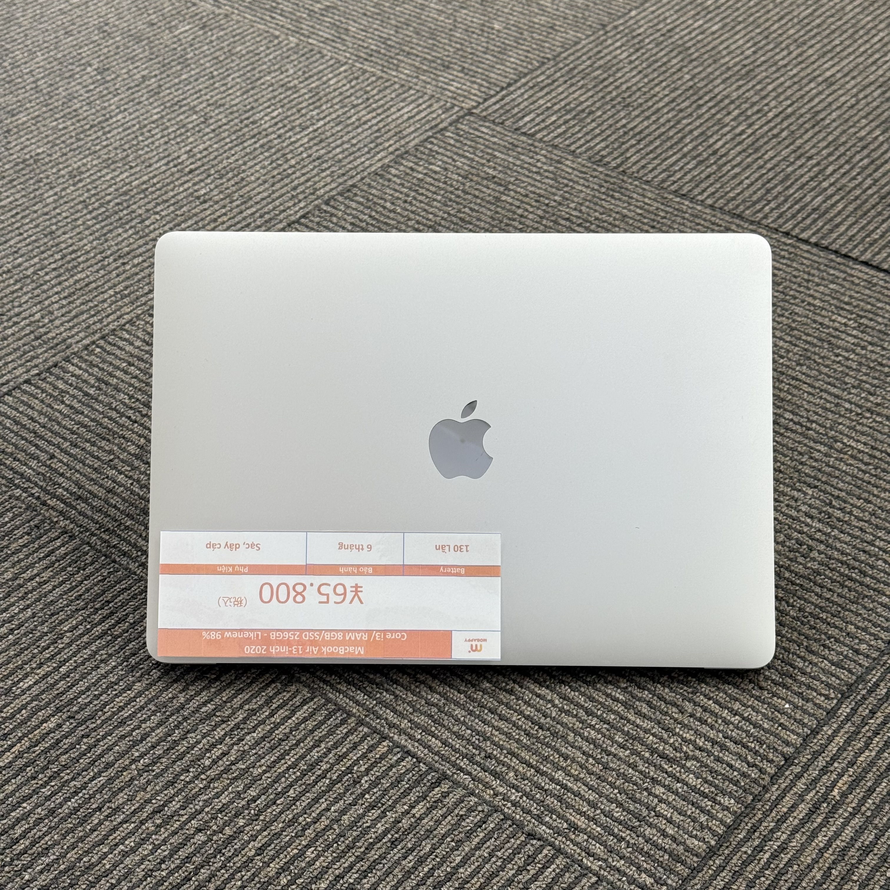 Macbook Air 13-inch Silver 2020 Core i3/RAM 8GB/SSD 256GB Macbook Air 13-inch Silver 2020 Core i3/RAM 8GB/SSD 256GB