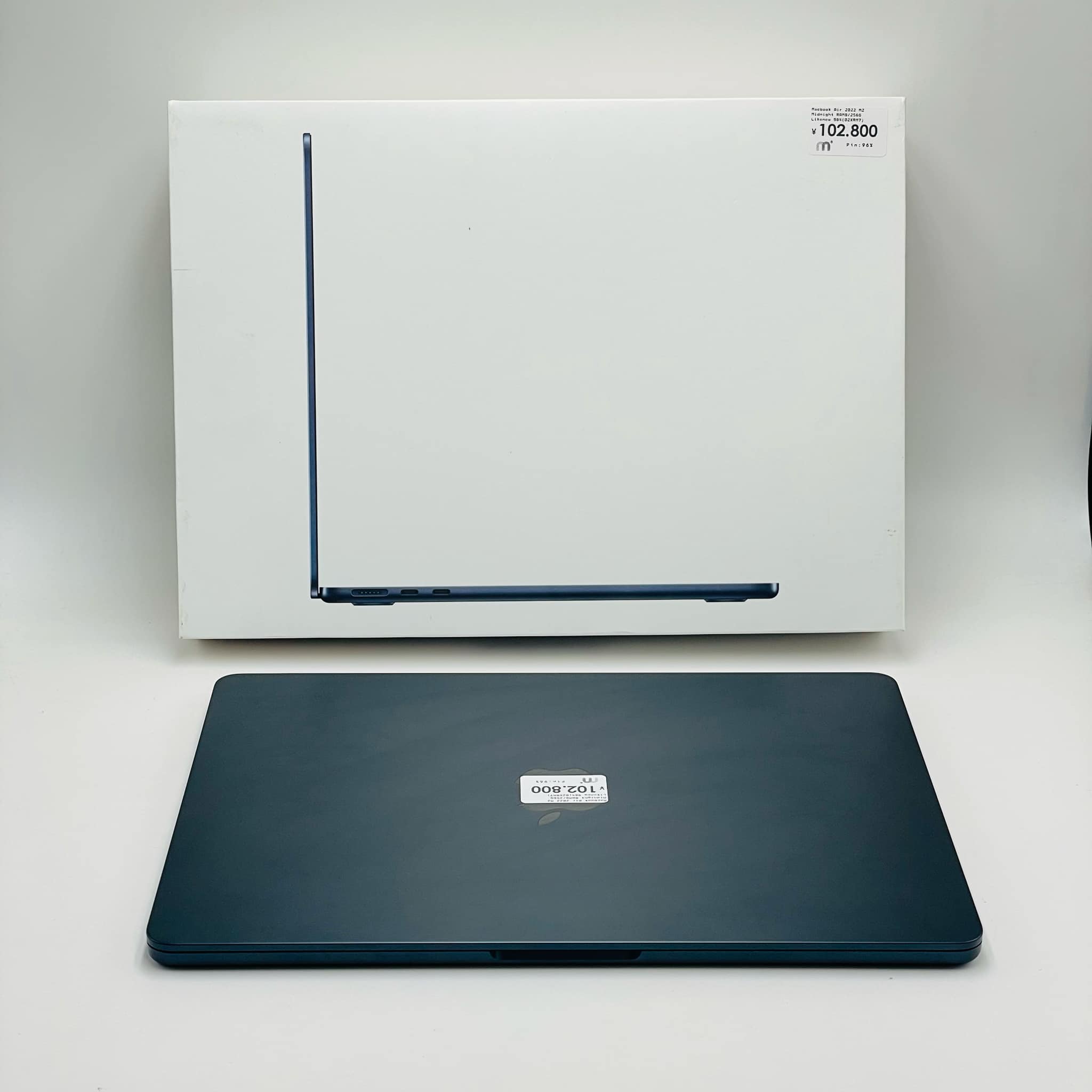 MacBook Air 13.6-inch Mid 2022 M2 RAM 8GB/SSD 256GB MacBook Air 13.6-inch Mid 2022 M2 RAM 8GB/SSD 256GB