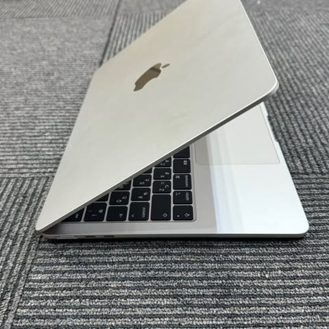 MacBook Air 2022 Starlight Apple M2/RAM 8GB/SSD 256GB