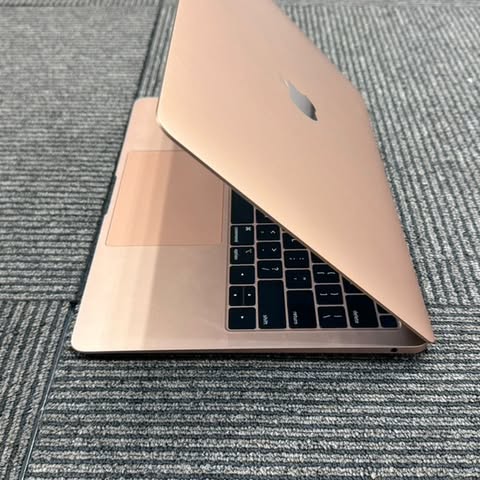 MacBook Air 13-inch 2018 Gold Intel Core i5/RAM 8GB/SSD 128GB MacBook Air 13-inch 2018 Gold Intel Core i5/RAM 8GB/SSD 128GB