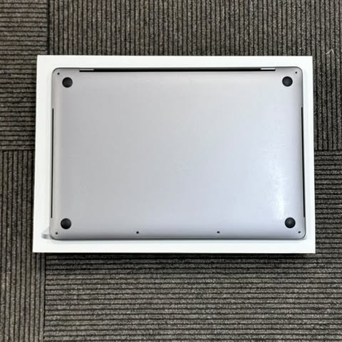 MacBook Pro 16-inch 2019 Silver Intel Core i9/RAM 16GB/SSD 1TB MacBook Pro 16-inch 2019 Silver Intel Core i9/RAM 16GB/SSD 1TB