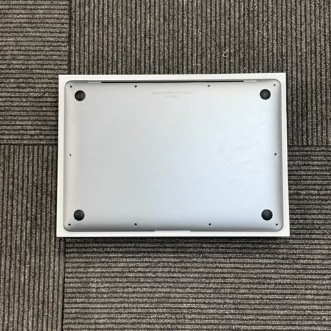 MacBook Air 2020 Silver Apple M1/RAM 8GB/SSD 256GB MacBook Air 2020 Silver Apple M1/RAM 8GB/SSD 256GB