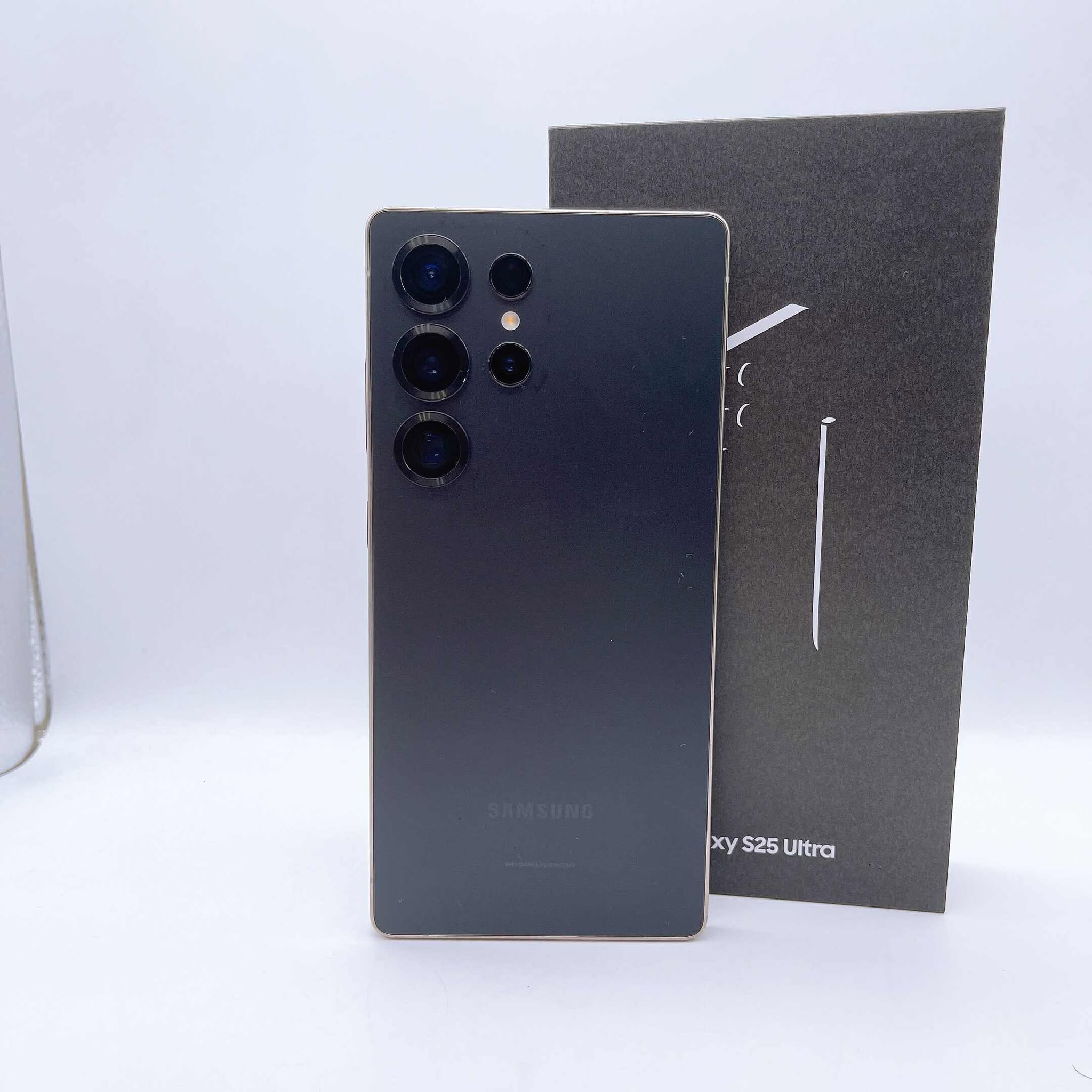 SAMSUNG Galaxy S25 Ultra - 256GB - Titanium Black - SIM FREE