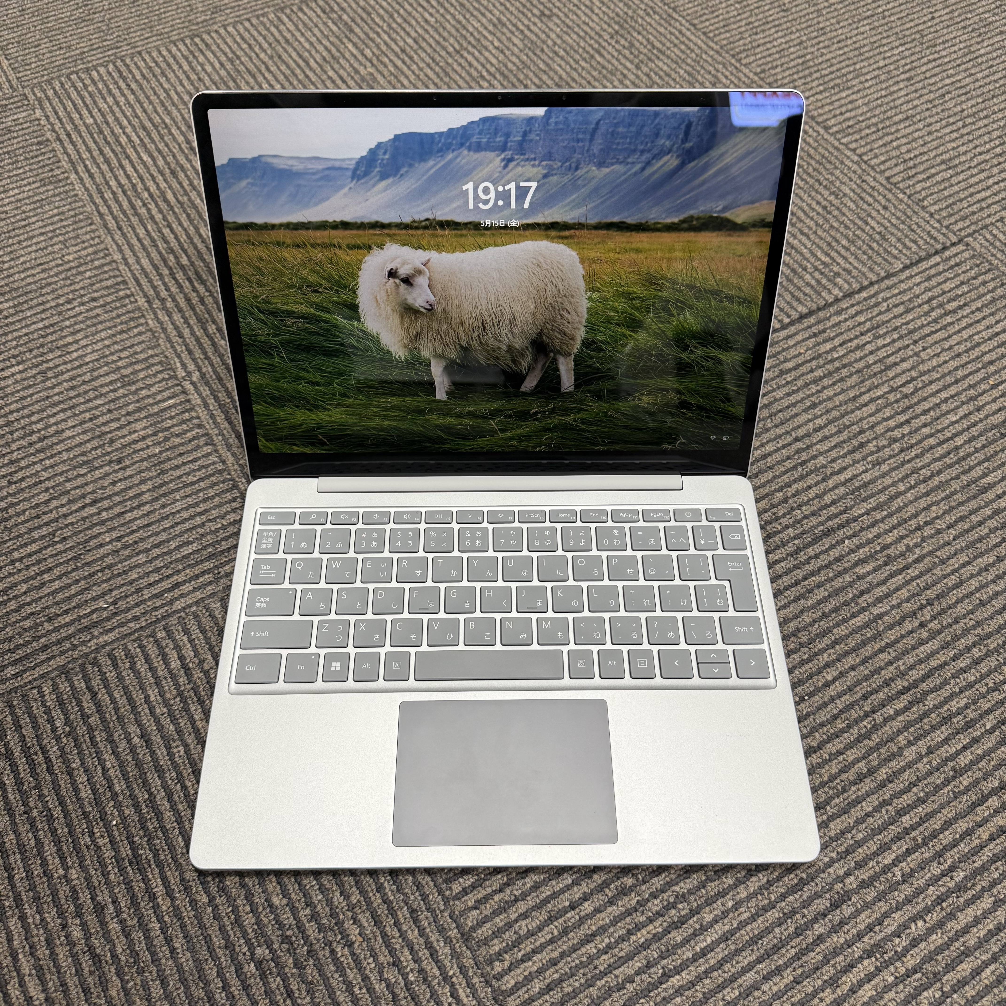 Surface Laptop Go2 Core i5 / Ram 8GB / 256GB SSD Surface Laptop Go2 Core i5 / Ram 8GB / 256GB SSD