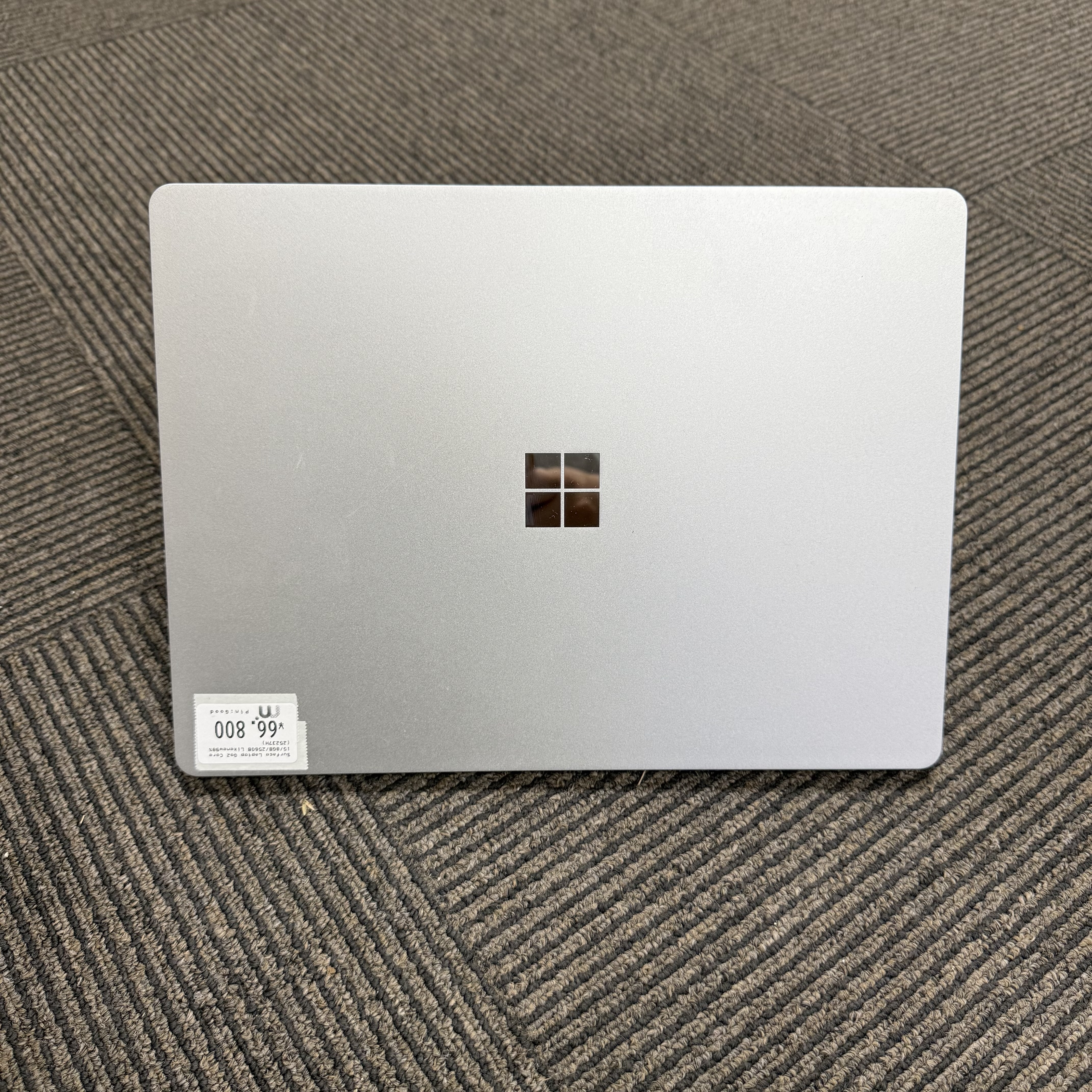 Surface Laptop Go2 Core i5 / Ram 8GB / 256GB SSD Surface Laptop Go2 Core i5 / Ram 8GB / 256GB SSD