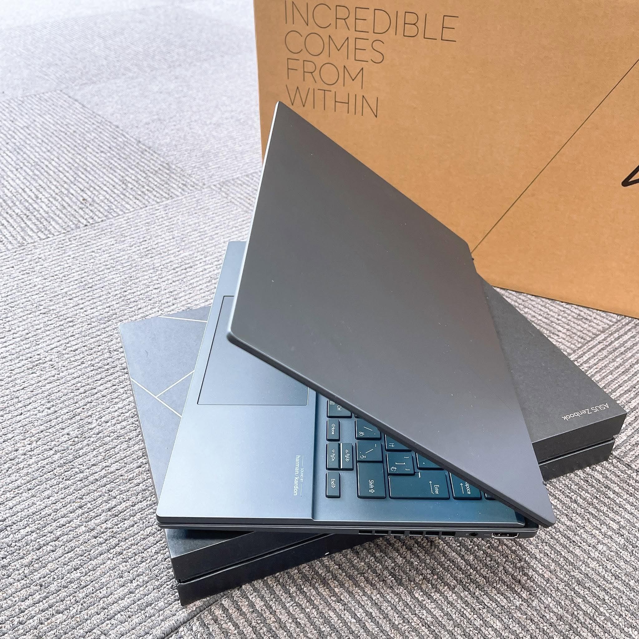 ZenBook Duo UX8406MA-U932WS (Intel Core Ultra 9 /RAM 32GB /SSD1TB/Win 11 Home) ZenBook Duo UX8406MA-U932WS (Intel Core Ultra 9 /RAM 32GB /SSD1TB/Win 11 Home)